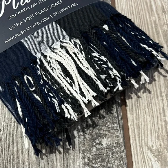 Plaid Scarf [NWT — Plush Apparel] - Picture 4 of 7
